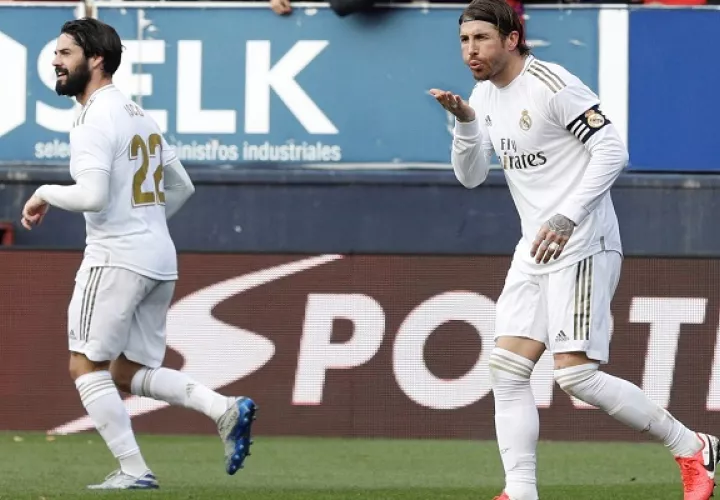 Sergio Ramos aportó a la ofensiva.