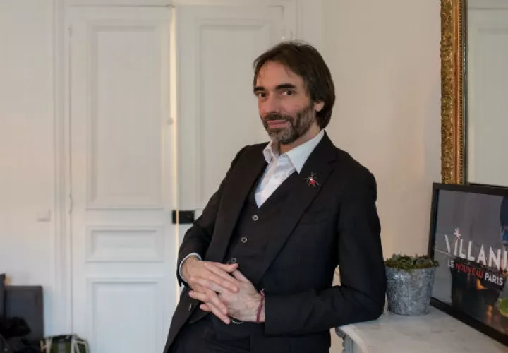 Cédric Villani, matemático y miembro del Parlamento francés, cree que la ciencia puede resolver retos políticos. Foto / Yulia Grigoryants para The New York Times.