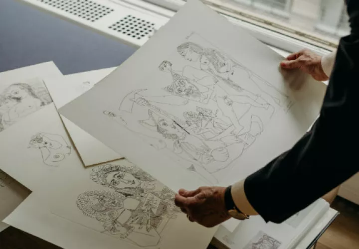 Las litografías falsas son difíciles de detectar por avances en técnicas de reproducción. Litografía real de Picasso. Foto / Kyle Johnson para The New York Times.