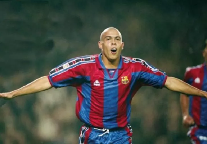 Ronaldo habló de su paso por el Barcelona.