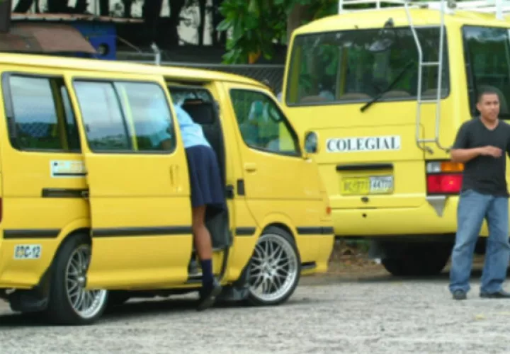 El pago del transporte escolar también podrá ser incluido en la deducción de gastos escolares. Archivo