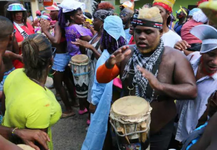 La "Vuelta al Cerro Brujo" es una tradición que simboliza lucha por la libertad de los cimarrones en tiempos de esclavitud. Cortesía