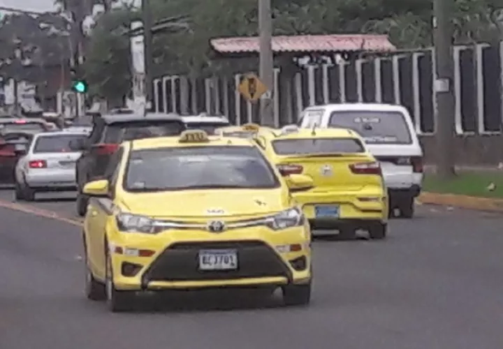 Los taxistas  se han aliado contra la empresa transnacional.   José Vásquez.