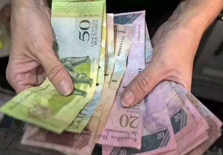 La economía venezolana se ha contraído más de un 50% en el último lustro.