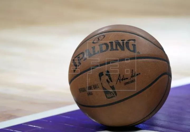 76_nba_nhl_efe.jpg