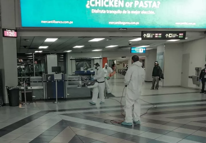 En el Aeropuerto Internacional de Tocumen siguen implementando un plan intensivo de limpieza para prevención del COVID-19.