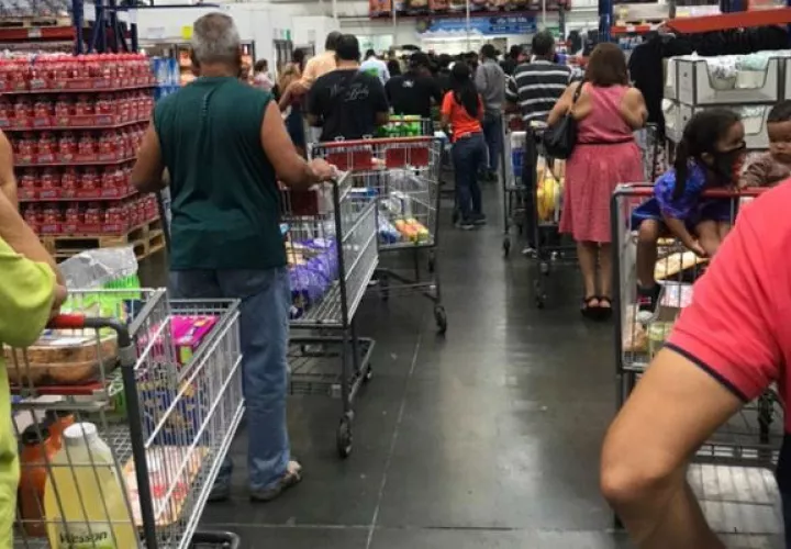 Verificar si se puede establecer otro mecanismo o estrategia de servicio a domicilio. Foto: Archivo.