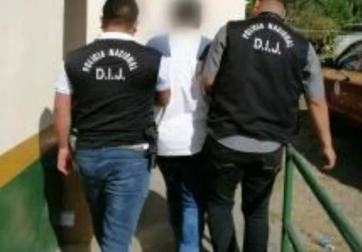 Una vez dictada la medida cautelar, se ordenó a la Policía Nacional el traslado del anciano al centro Penal en el corregimiento de Chiriquí. FOTO/MAYRA MADRID
