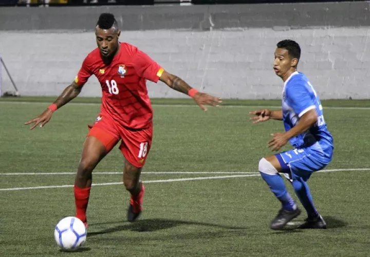 Carlos 'Caliche' Small (izq). Foto:Fepafut 