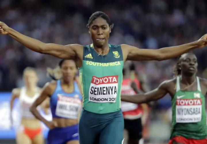 Caster Semenya es especialista en los 800 metros planos. Foto AP