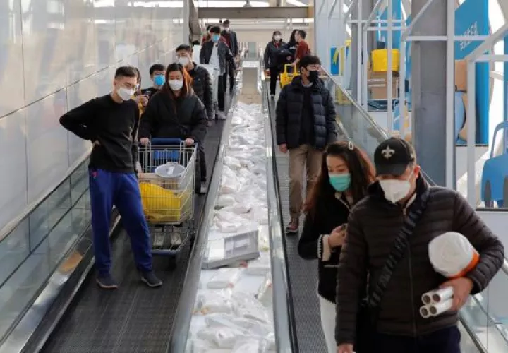 En las últimas horas se detectaron 40 nuevos casos en todo el país, 36 de ellos en la ciudad de Wuhan, foco de la epidemia. FOTO/EFE