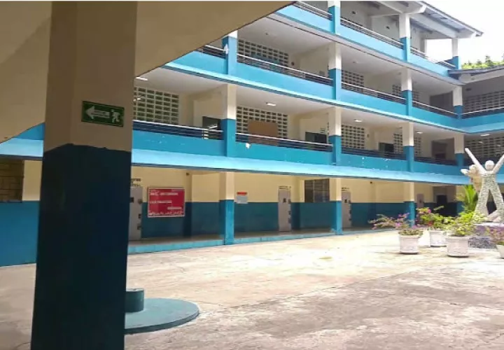 colegio_francisco_beckman_2.jpg