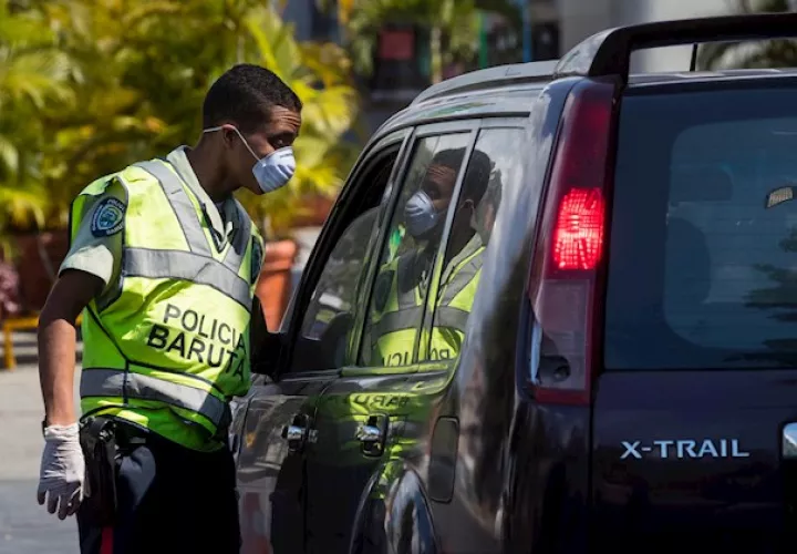 Maduro afirmó que "nunca una pandemia de este tipo" había llegado a Venezuela por lo que consideró que "es bueno hablarle claro a la población venezolana".