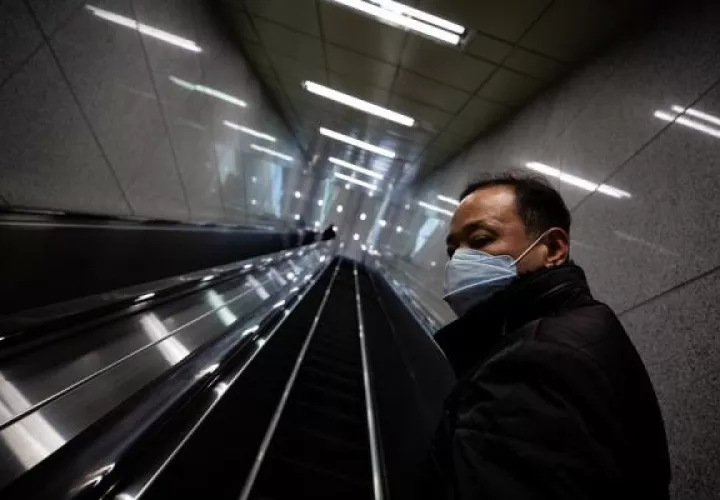 Las autoridades niponas ya aplicaban restricciones a la entrada de extranjeros que hayan estado en las dos semanas precedentes en las regiones de Corea del Sur y de China más afectadas por el COVID-19. FOTO/EFE