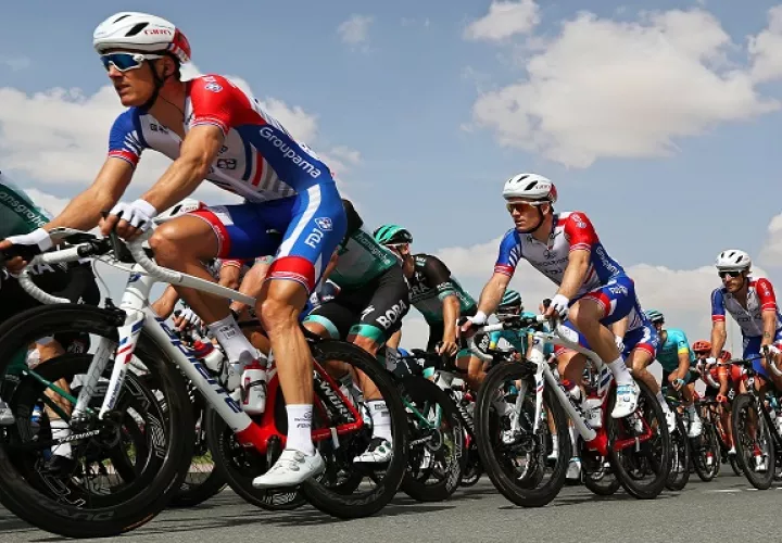 El coronavirus también ha golpeado al ciclismo.