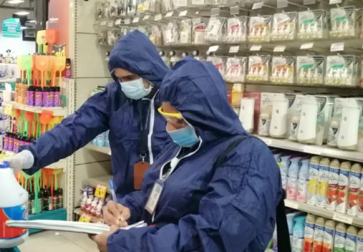 Desde el inicio del operativo la Acodeco ha verificado a 162 comercios entre ellos supermercados, farmacias y tiendas. Foto/Cortesía