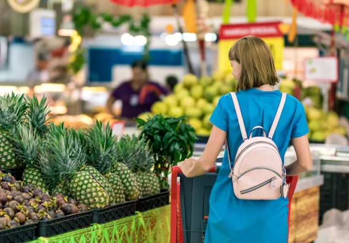 En los últimos días los supermercados ha tenido que adoptar medidas establecidas por el Gobierno Nacional para evitar aglomeraciones ante el Coronavirus. Foto/Archivo