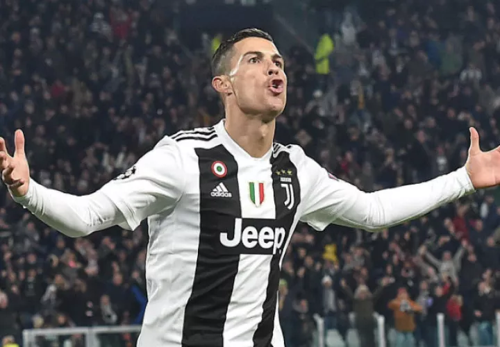 Cristiano Ronaldo se encuentra en Portugal sin síntomas de la enfermedad. Foto AP