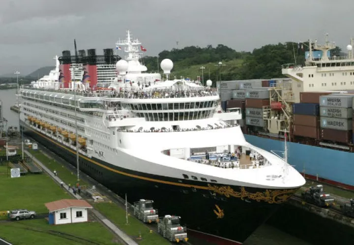 Pullmantur está regresando a las personas a sus ciudades. Foto/Ilustrativa