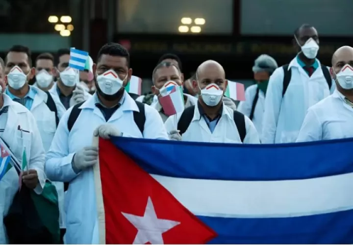 Cubanos ayudan en Italia por la pandemia del coronavirus.