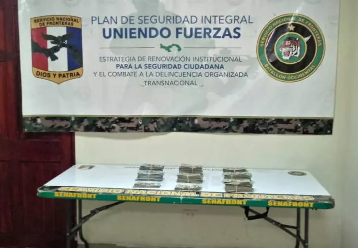 Las autoridades de la Policía Nacional y el Ministerio Público han indicado que se continúa las investigaciones de este hecho de sangre, al mismo tiempo se realizan operativos en la zona para dar con los responsables del hecho.