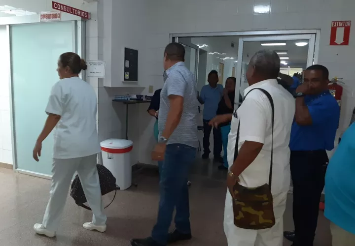 Las autoridades están investigando a todas las personas que han tenido contacto con los afectados. Foto/Melquiades Vásquez