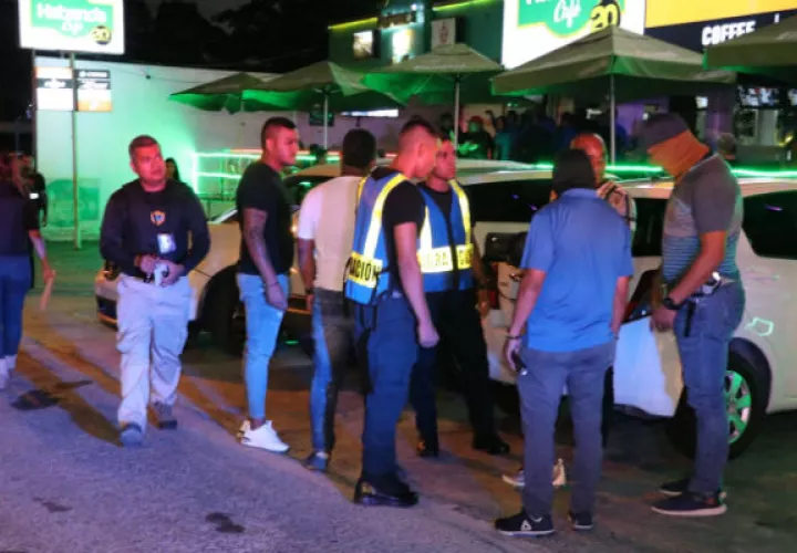 Inspectores de Migración realizaron los operativos.