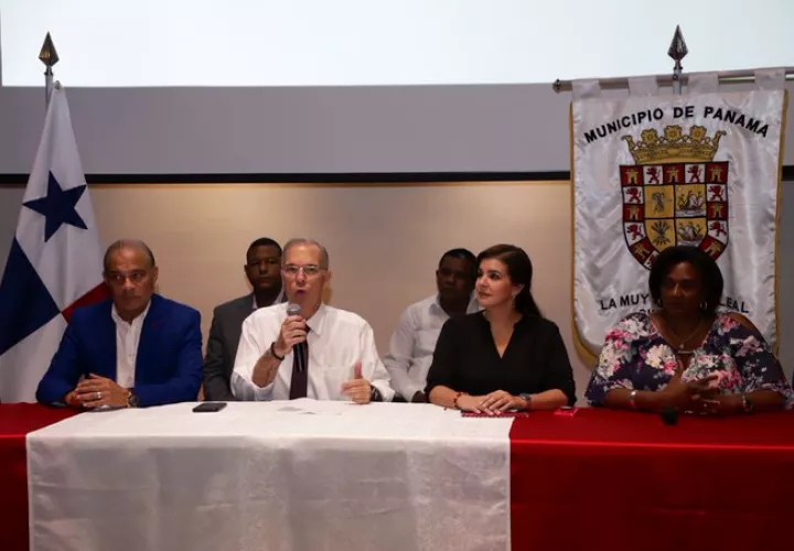 El alcalde capitalino José Luis Fábrega dijo que el envío de la placa vehicular será gratuito. 