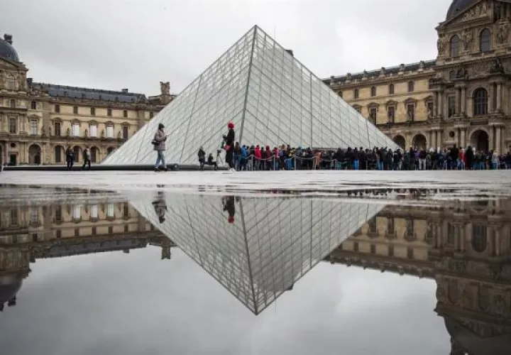 los trabajadores votaron por amplia mayoría regresar al trabajo y el Louvre abrió por la tarde. FOTO/EFE