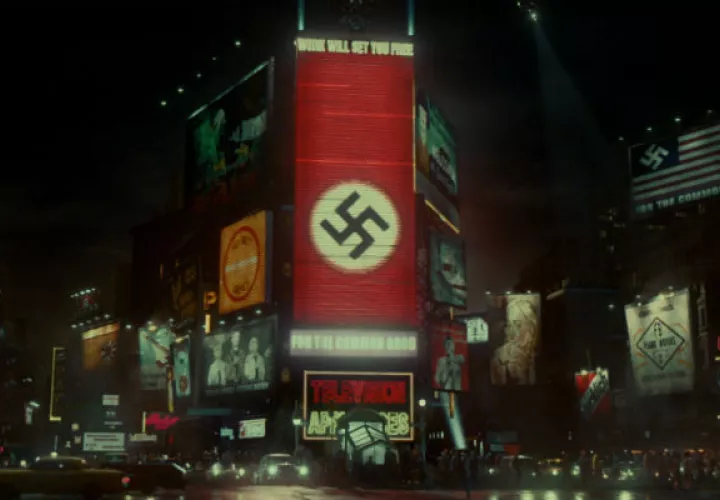 Svásticas fueron editadas en libro sobre nazis.Foto / Amazon Studios.
