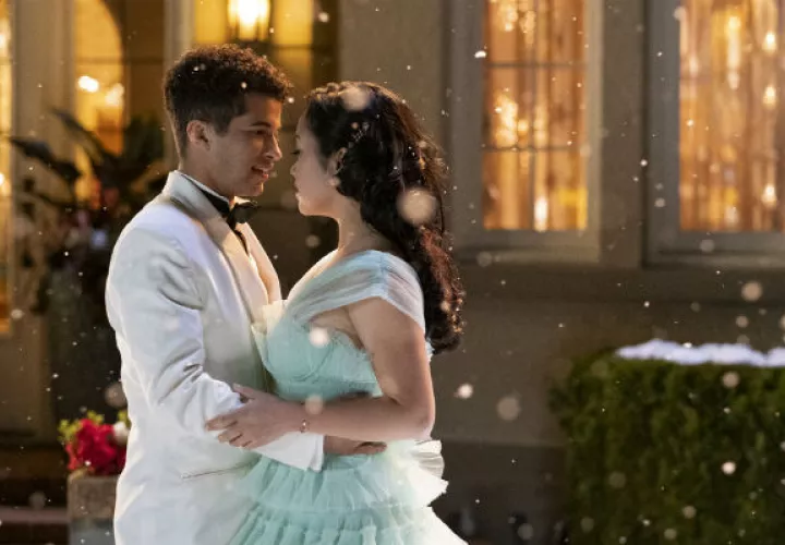 Netflix espera que “P.S. I Still Love You” tenga tanto éxito como la primera cinta. Lana Condor y Jordan Fisher en una escena. Foto / Bettina Strauss/Netflix.