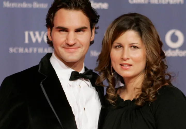 roger_federer_mirka_ap.jpg
