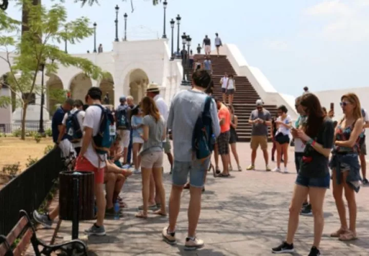 El sector turismo es una de las industrias que más aporta a la economía panameña.