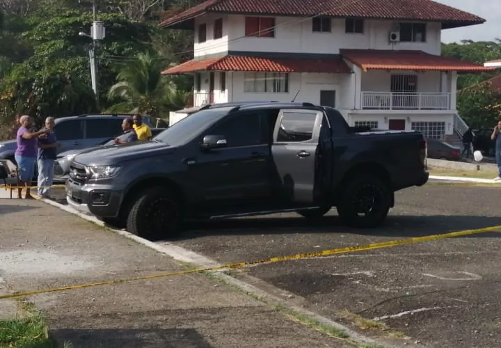La casa del exasesor panameñista está vigilada por la Policía Nacional. Foto/Diomedes Sánchez