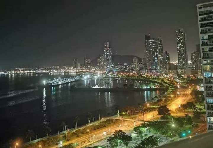 El Decreto Ejecutivo N° 490 de 17 de marzo de 2020 establece el toque de queda en todo el territorio nacional a partir de las 9:00 p.m. a 5:00 a.m. Foto: Panamá América.