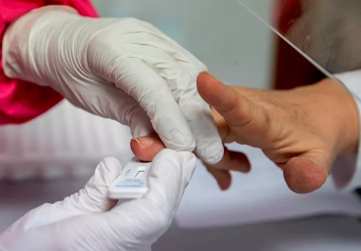 Además de la aportación del Africa CDC, que empezará a distribuirse la semana próxima, la fundación del billonario chino Jack Ma también ha donado, a cada uno de los 54 países, 20.000 test además de mascarillas y protectores faciales.