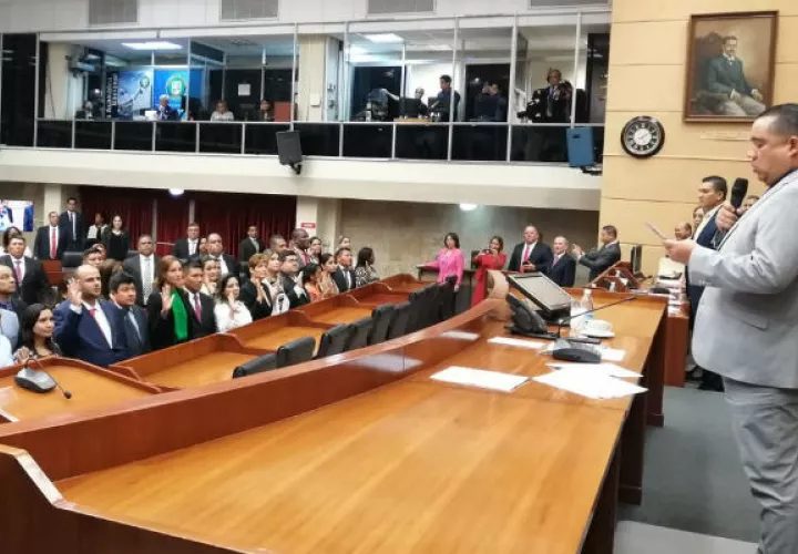 asamblea_nacional_covid-19-2.jpg