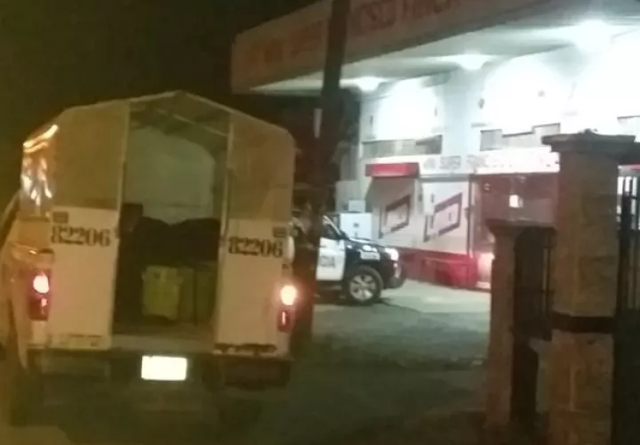 El individuo fue sorprendido dentro de la propiedad por la Policía Nacional.