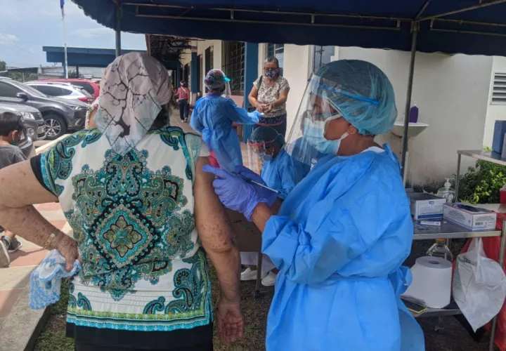 Se pudo conocer que se ha destinado por parte del Ministerio de Salud para la provincia de Bocas del Toro 55,000 dosis de vacunas contra la influenza. Foto/Mayra Madrid