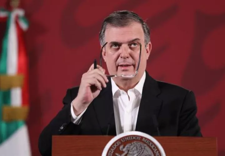el secretario mexicano de Relaciones Exteriores, Marcelo Ebrard, informó que en América Latina, hay 171 mexicanos varados en Argentina, 167 en Perú y 125 en Colombia, pero a raíz de la pandemia no están operando vuelos comerciales entre estos países y México. FOTO/EFE