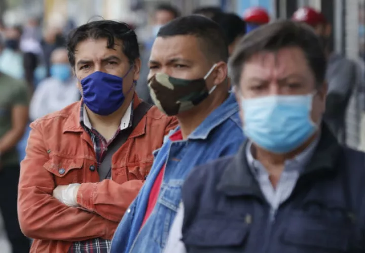 El confinamiento propicia la violencia psicológica y física de hombres hacia las mujeres en los hogares, según la UE. Fotos: EFE.