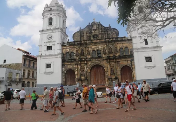 La crisis sanitaria del coronavirus mantiene paralizada sectores importantes no solo para el mundo sino también para Panamá como lo es el turismo.