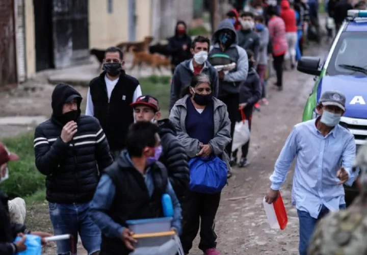 Según las cifras oficiales, el índice que mide la actividad económica registró en febrero un descenso del 1.1 % respecto a enero último.