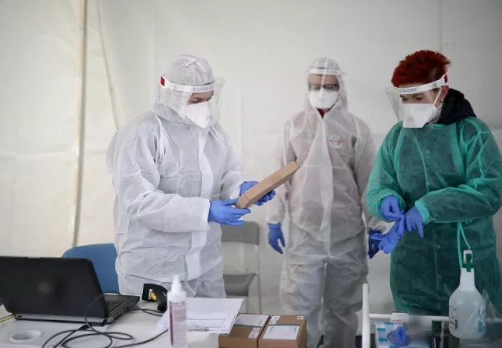 Las pruebas serológicas analizan la sangre del contagiado.