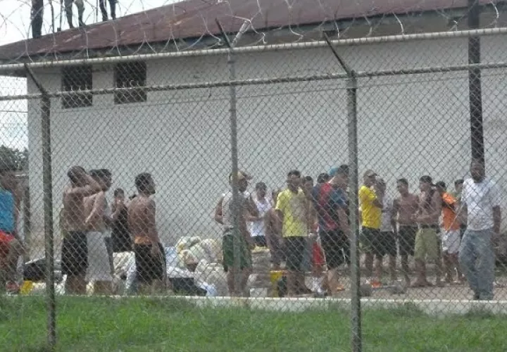 Ya se han reportado dos presos contagiados de COVID-19.