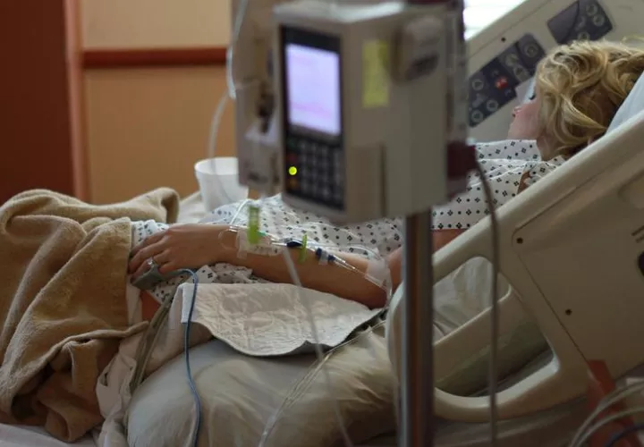 Actualmente hay 50 personas en la unidad de cuidados intensivos, cifra que seguirá incrementando con el paso de los días. Foto: Sipse.com