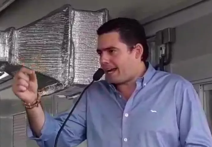 Vicepresidente José Gabriel Carrizo, durante su visita al nuevo Hospital Integrado Panamá Solidario.