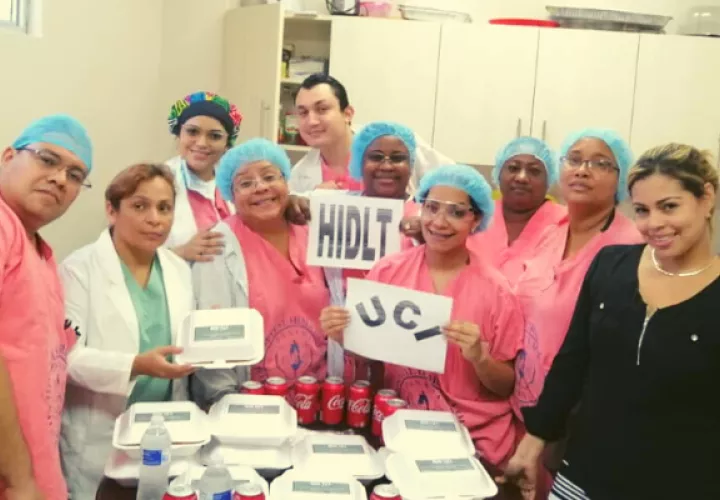 Equipo de UCI del hospital Irma Lourdes de Tzanetato de la Caja de Seguro Social (CSS). Foto Cortesía