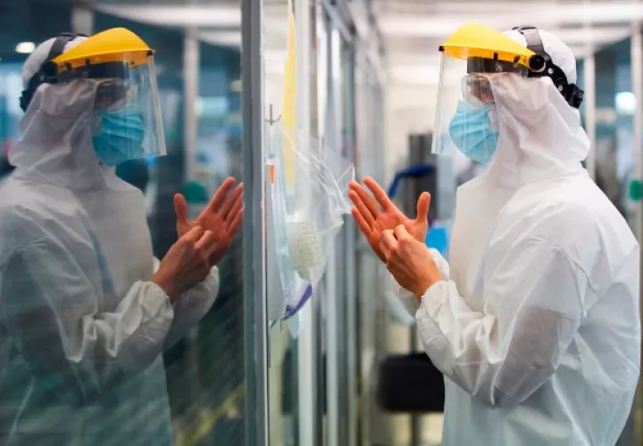 Un uso más secundario sería el del tratamiento en adultos de lupus eritematoso sistémico y lupus eritematoso discoide crónico, aunque estos casos suelen ser más propios de tratamientos hospitalarios”, apunta el farmacéutico.
