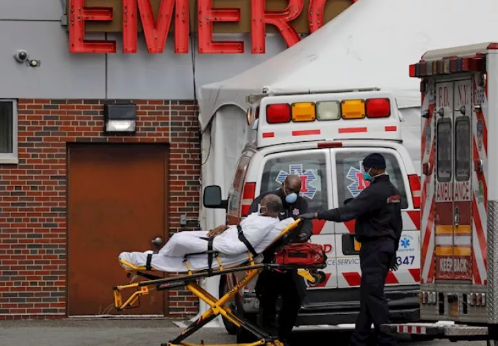 La ciudad de Nueva York, el gran epicentro de la pandemia de COVID-19 en Estados Unidos, se está moviendo "en buena dirección" a juzgar por sus datos de casos positivos, pacientes hospitalizados y en cuidados intensivos, dijo este lunes su alcalde, Bill de Blasio, que pidió a la población mantener sus esfuerzos para contener la propagación.